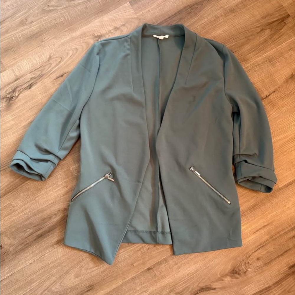 🍃3/$30 Women's open blazer with zipper pocket
